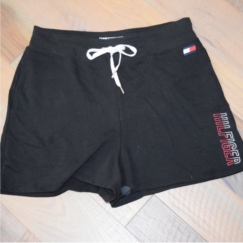 Tommy Hilfiger Women's Black Athletic Shorts Size L